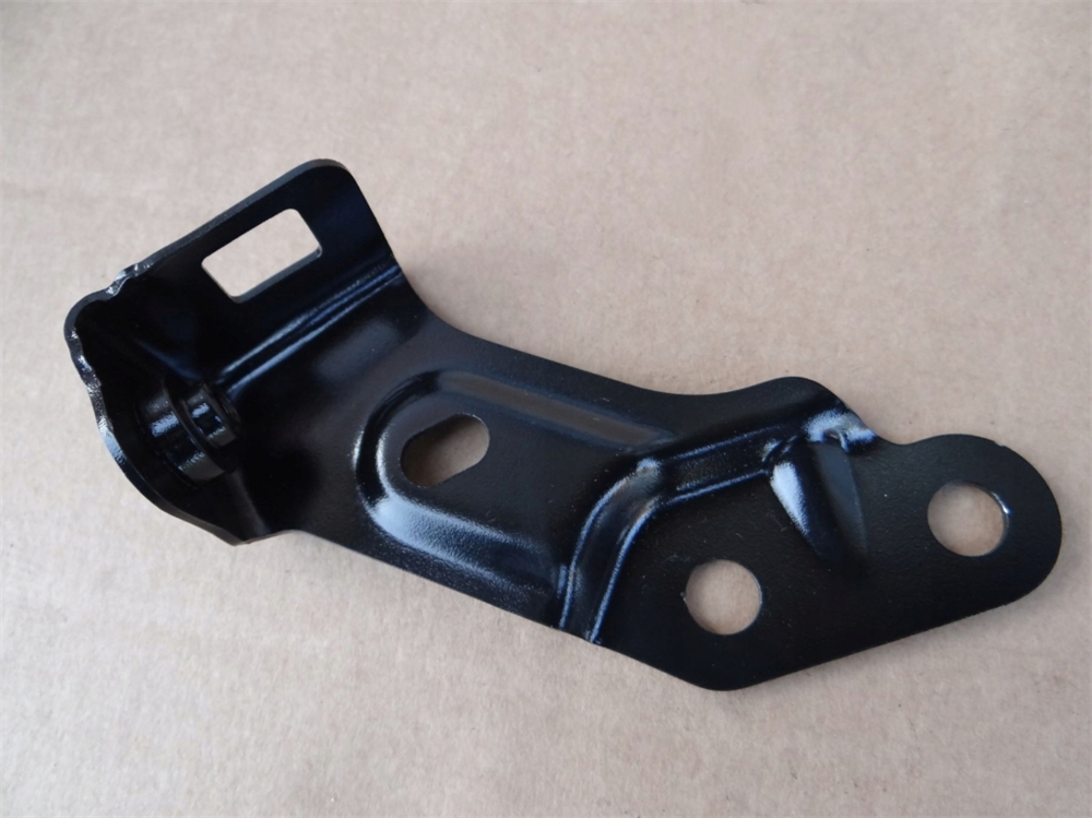 Scala Kamiq Front Fender Mounting Bracket Holder 654821149A