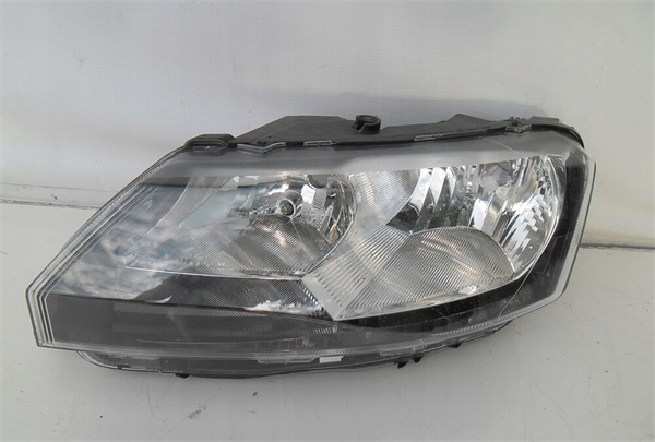 Headlight Front Lamp For Skoda Rapid 2012-2020 (5JB941017/018)