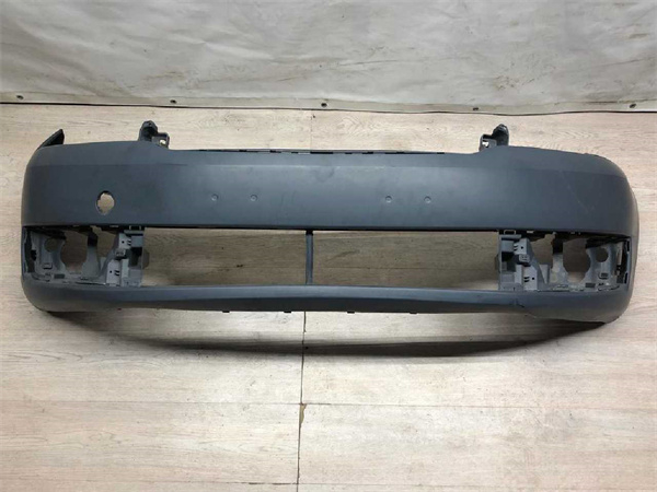 Auto Car Body Parts for Skoda Rapid Front Bumper 5JA807221