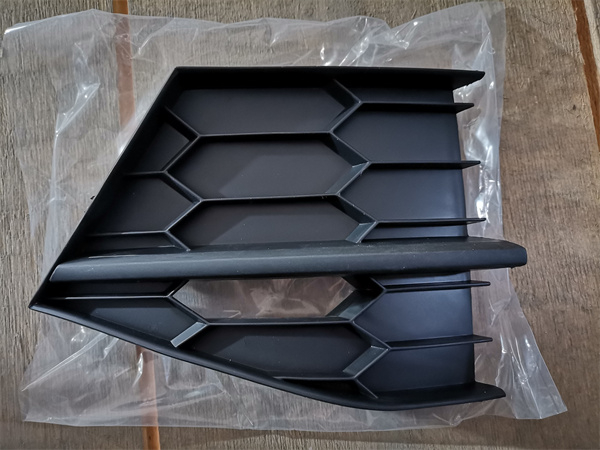 Front Bumper Frame Fog Light Grill Cover Skoda Superb 2015-2020(3V08536659B9)