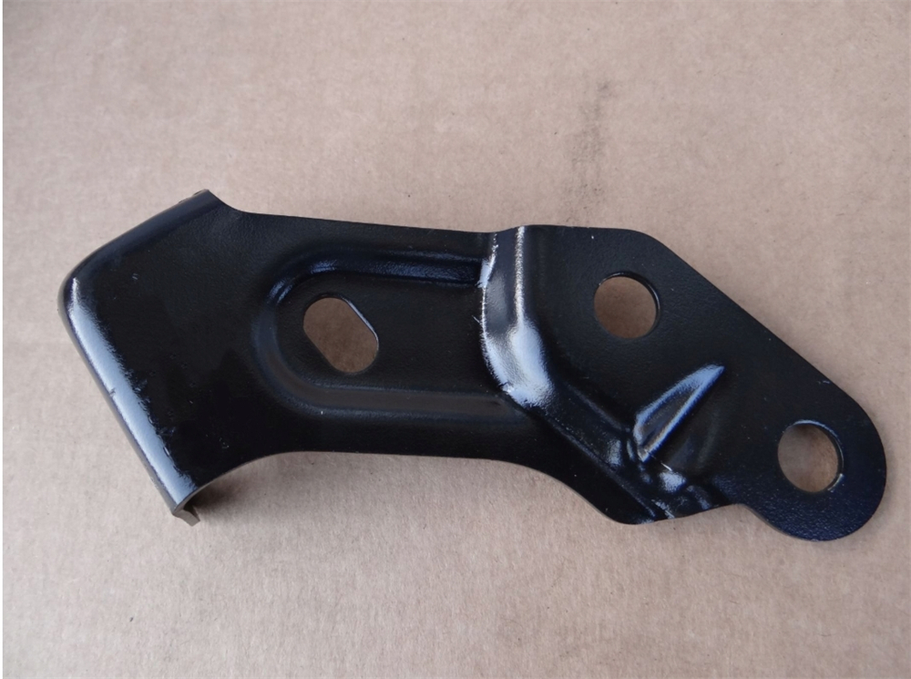 Scala Kamiq Front Fender Mounting Bracket Holder 654821149A