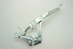 SUPERB II 2008-2015 Front Bonnet Hinge 3T0823301B